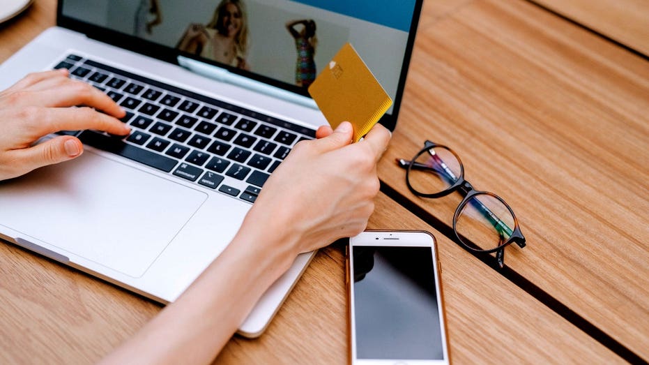 119,000 fake shops could steal your credit card details 119,000 fake shops could steal your credit card details