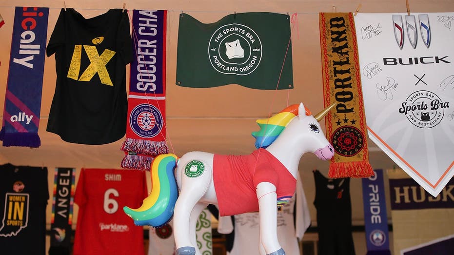 Women’s sports bar’s hypocrisy shows as it disavows the very thing it was meant to support | Matt Calkins Women’s sports bar's hypocrisy shows as it disavows the very thing it was meant to support | Matt Calkins